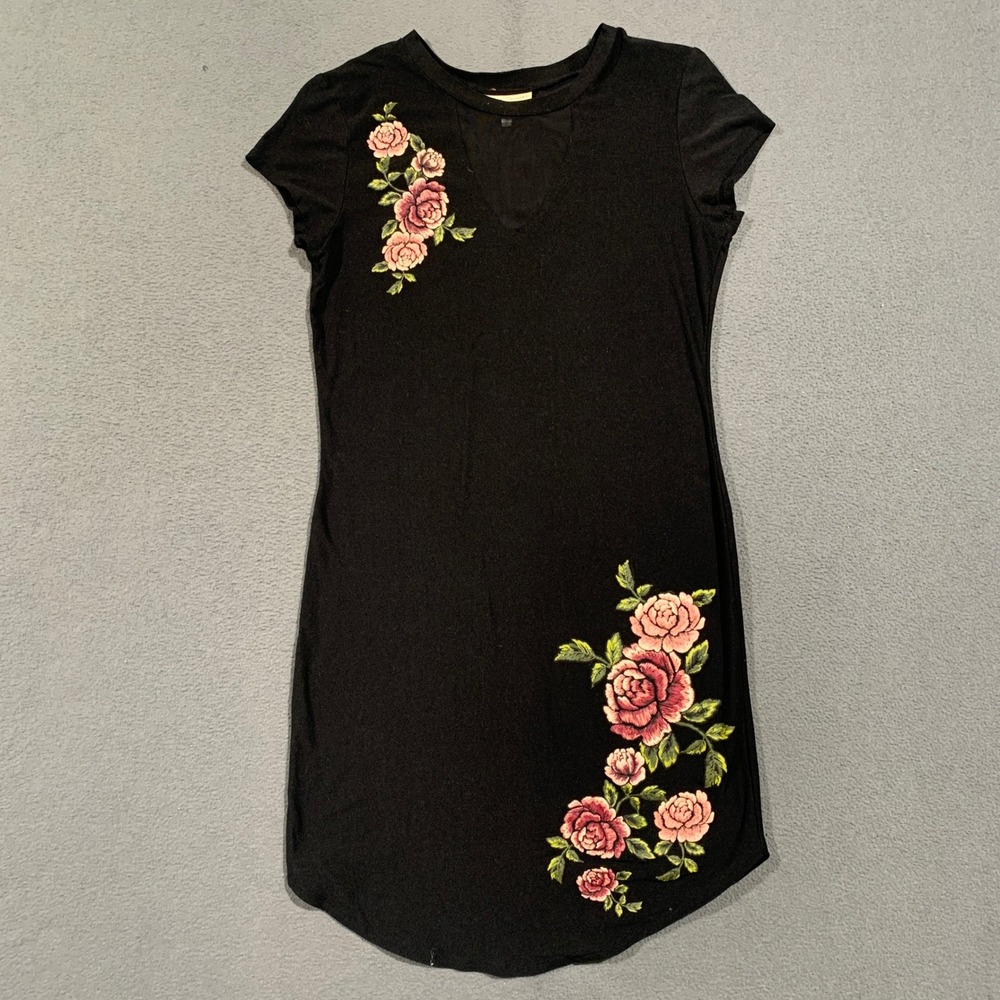 Bobbie Brooks T-Shirt Dress Women S 90s Black Floral Embroidered Rose Mini Boho